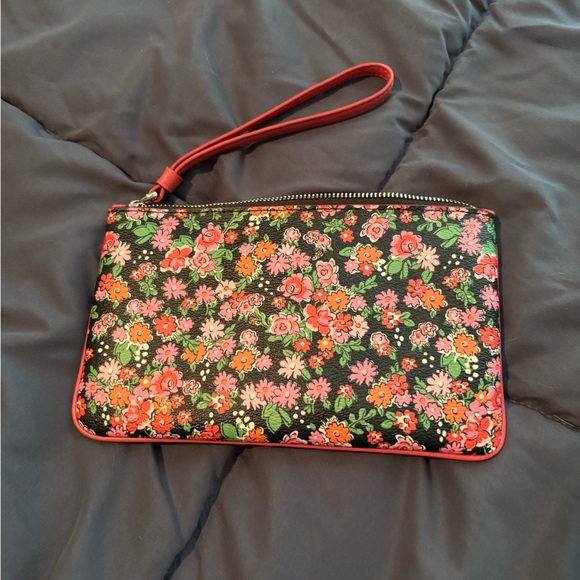 Coach large wristlet - Picture 2 of 3